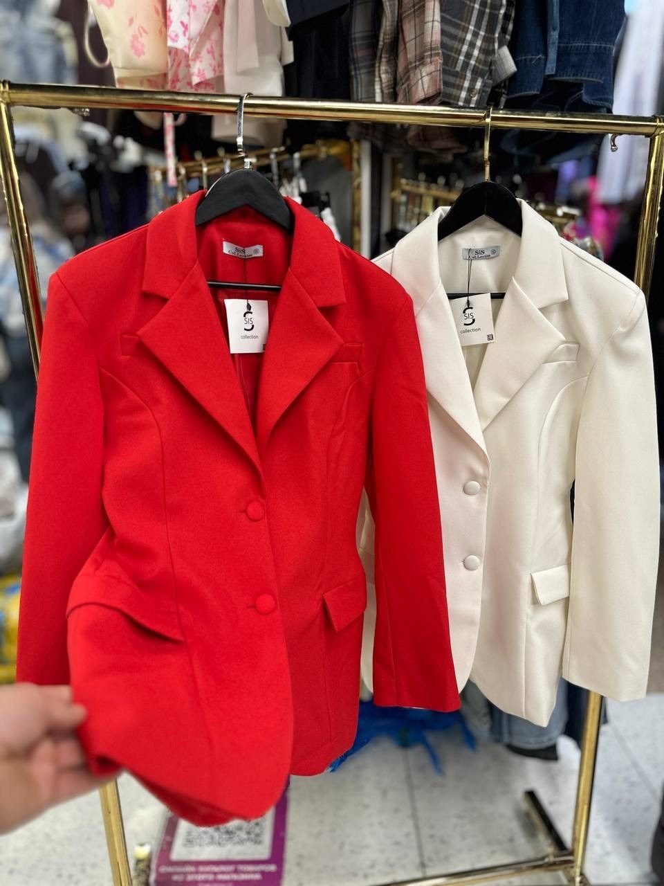 белый костюм,белый атласный пиджак,пиджак женский,костюм женский,пиджак