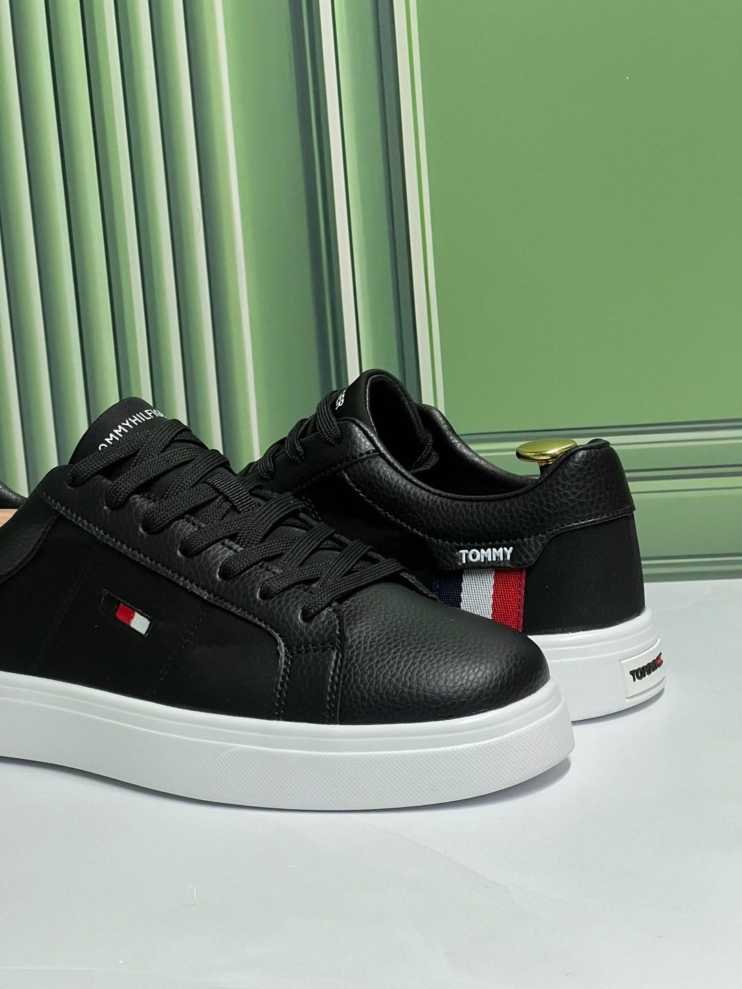 мужские повседневные кроссовки tommy hilfiger,мужские кроссовки tommy hilfiger,мужские повседневные кроссовки brecon tommy hilfiger синий,кеды tommy hilfiger,кроссовки tommy hilfiger