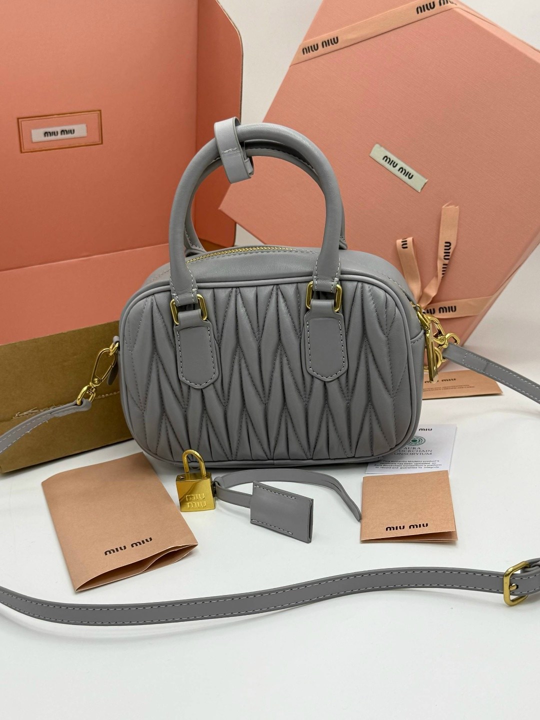 сумки миу миу,сумка,miu miu сумка,сумка женская miu miu,модная сумка