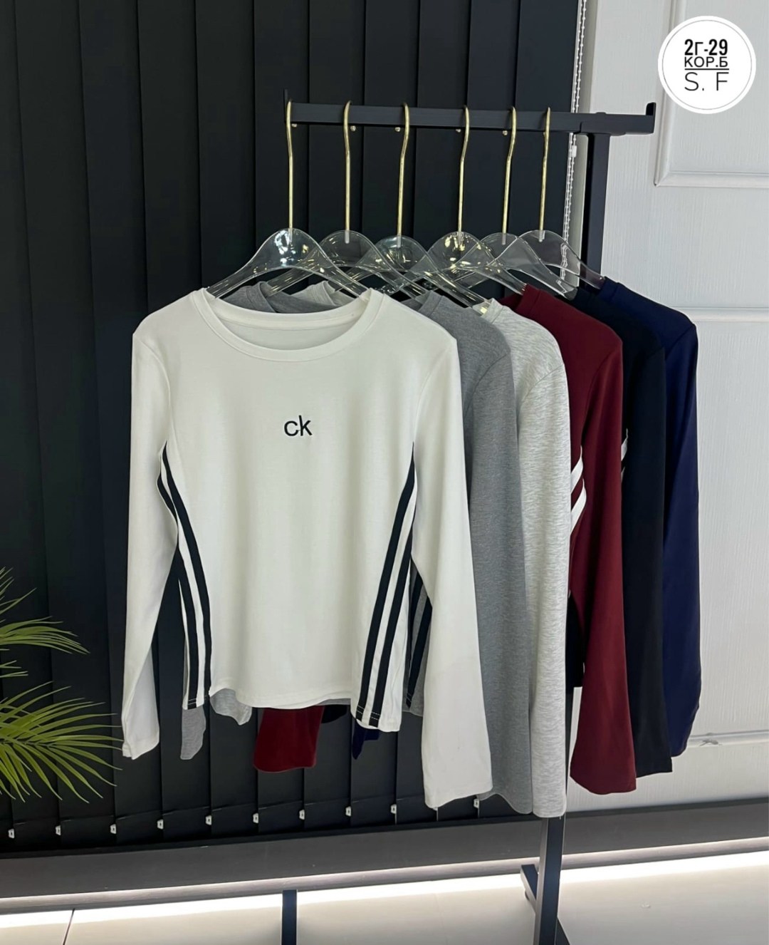 кофта женская,свитшот женская,серый свитшот кельвин кляйн,cпортивная кофта,свитшот мужская