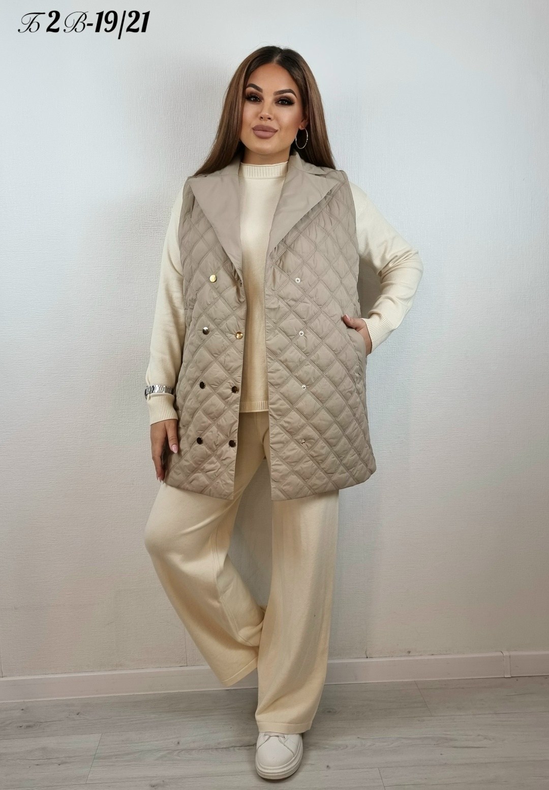 женская жилетка,жилет женский,жилет,удлиненные стеганые жилеты,жилет на синтепоне