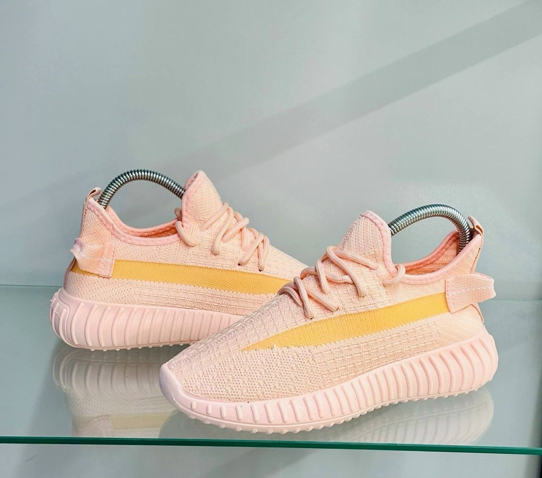 женские кроссовки,adidas yeezy boost 350 v 2,adidas yeezy boost 350 v2 cinder,adidas yeezy boost 350, кроссовки