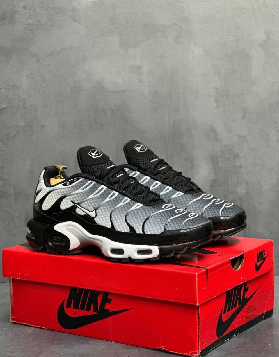 кроссовки nike air max tn plus,кроссовки мужские nike air max tn plus,кроссовки nike tn plus,найк air max plus tn кроссовки,nike air max tn plus black
