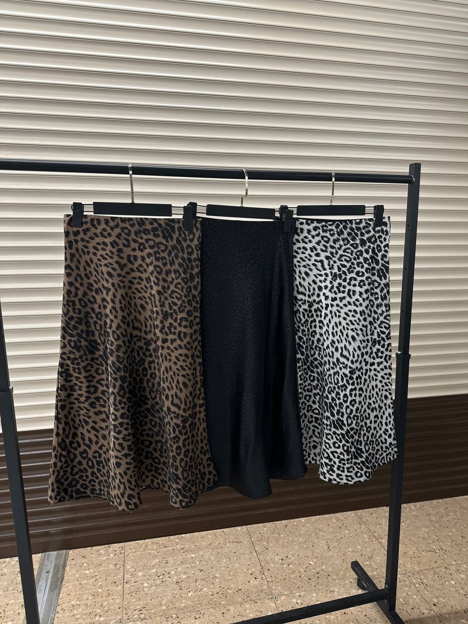 вечерние платья,платья,шикарное платье,корсетное вечернее платье,юбка атласная миди