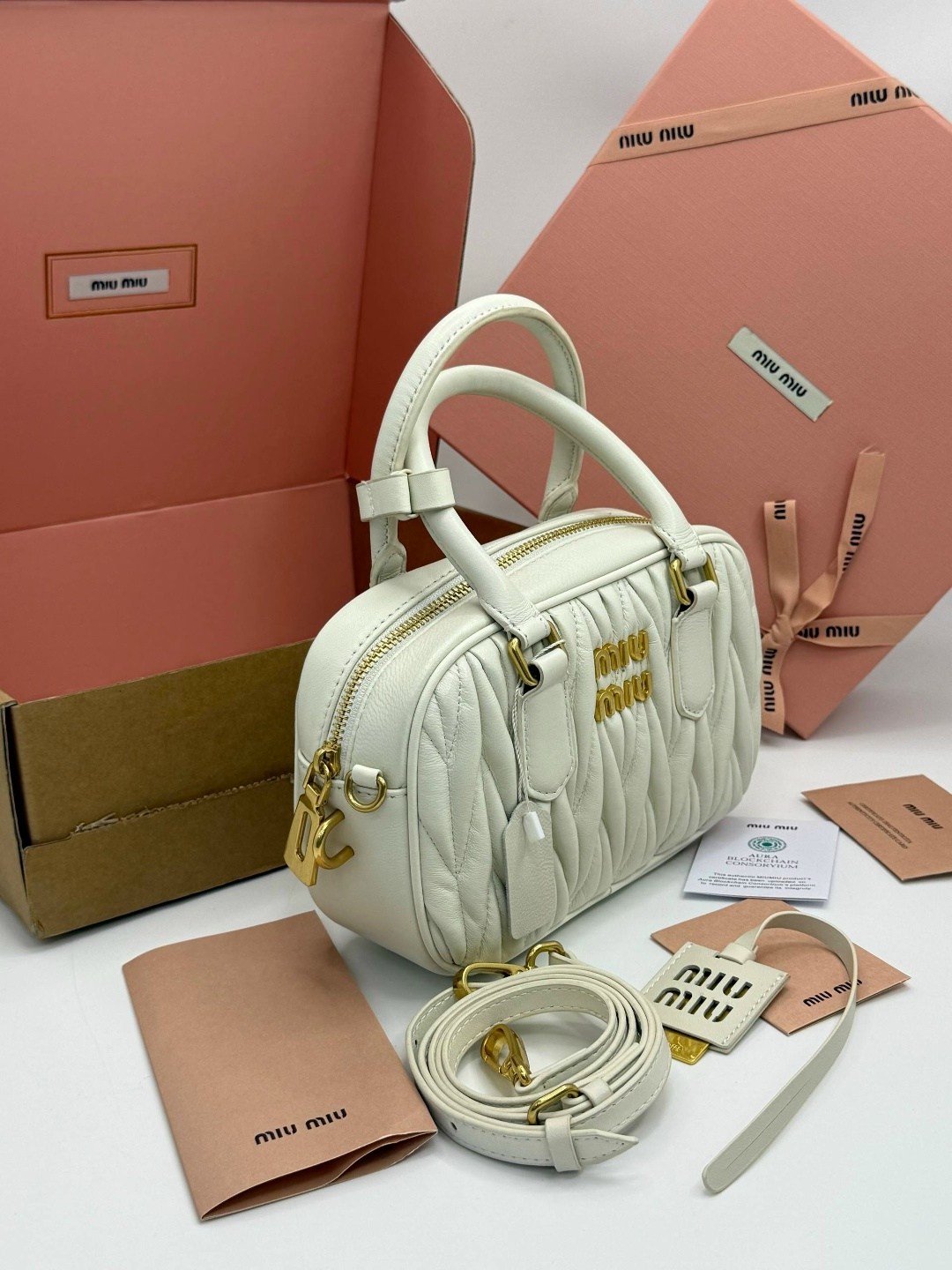 сумка miu miu,сумки миу миу,сумка женская miu miu,сумка,сумка миу миу белая