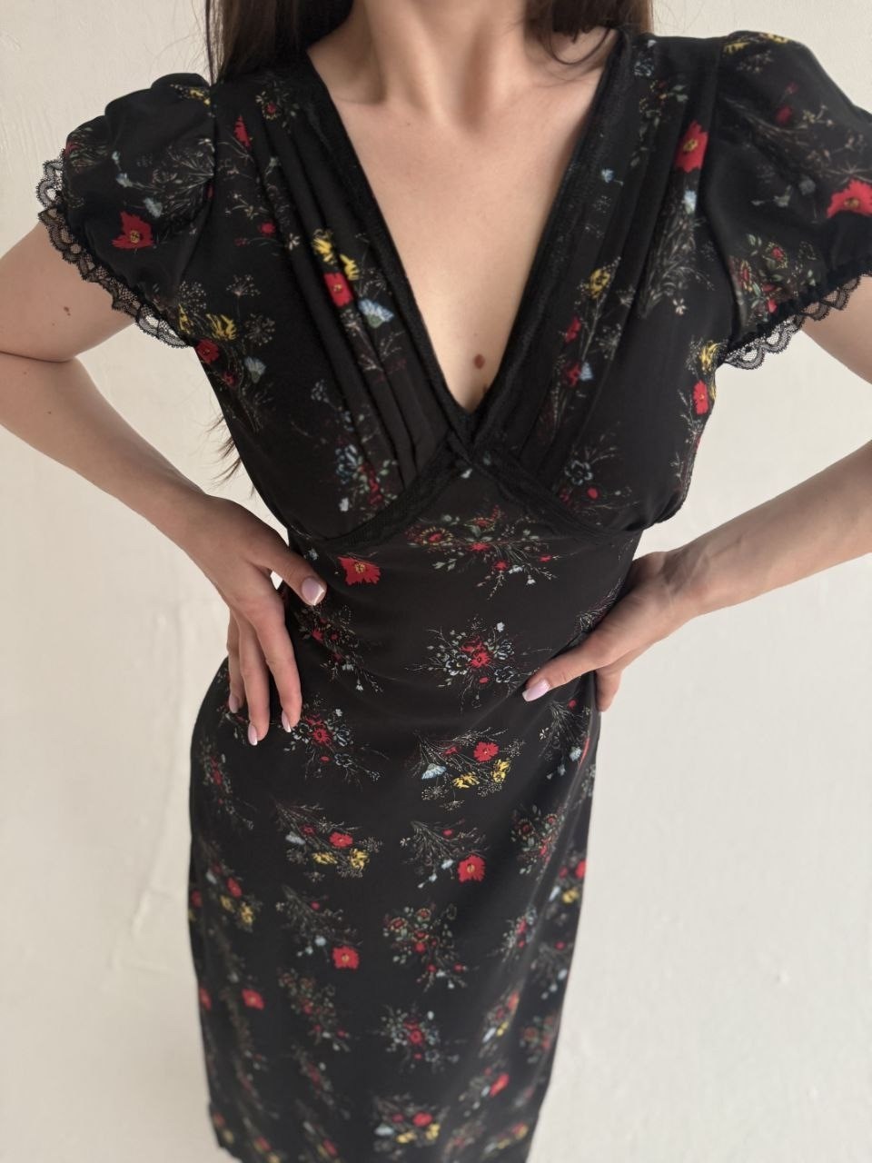 женское платье,платье,платье стильное,шелковое платье,платье миди