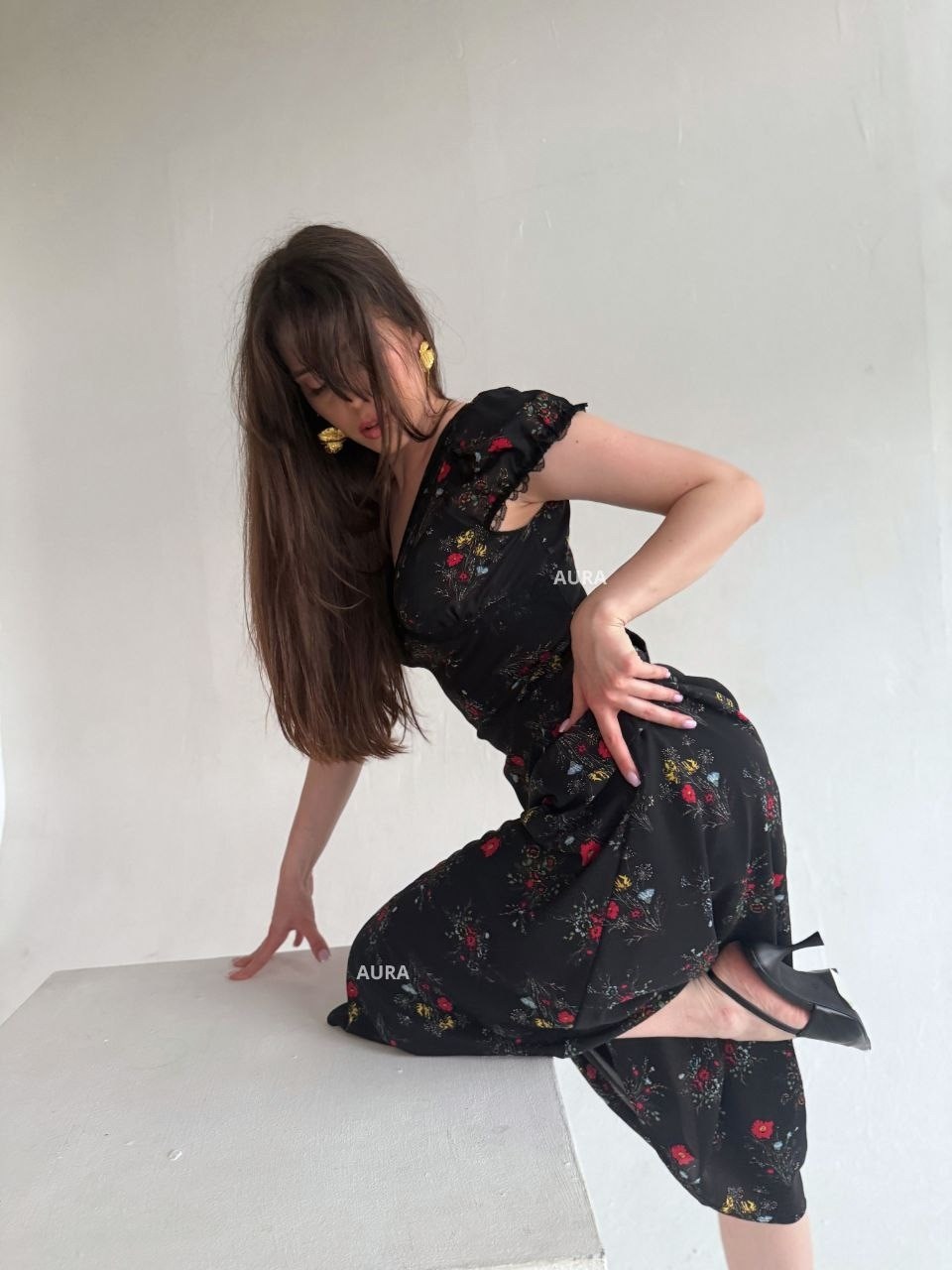 женское платье,платье,платье стильное,шелковое платье,платье миди