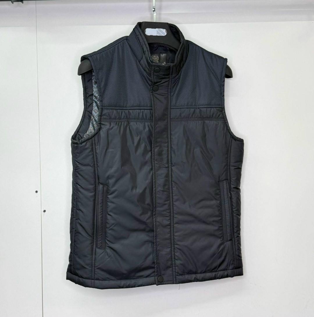 жилет мужской,жилетка мужская,безрукавка мужская,жилет,жилет утепленный мужской