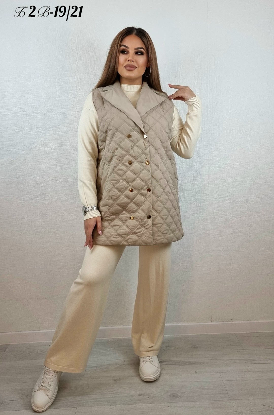 женская жилетка,жилет женский,жилет,удлиненные стеганые жилеты,жилет на синтепоне