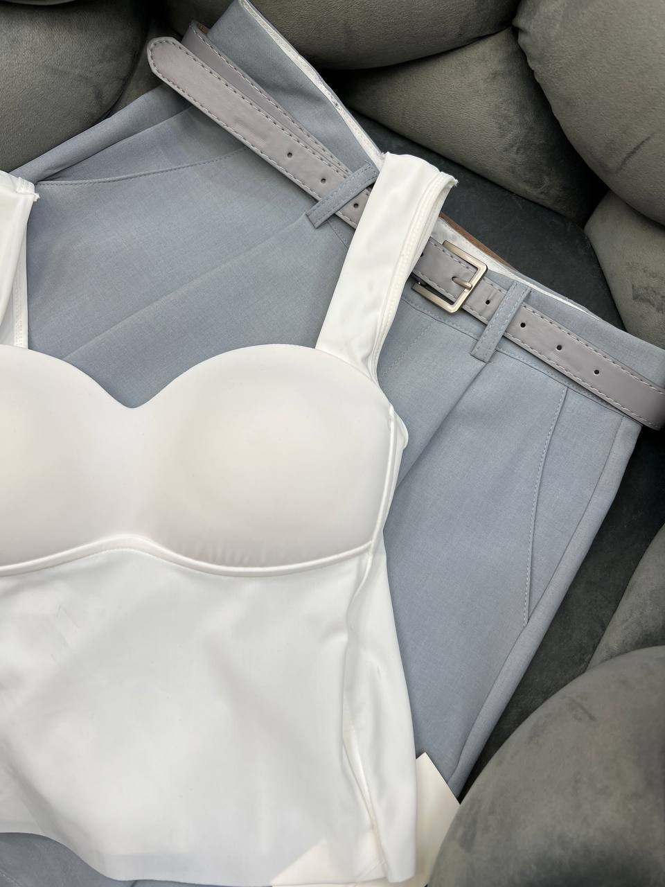 повседневные шорты,бежевые шорты,рубашка женская,женские шорты,шорты классические