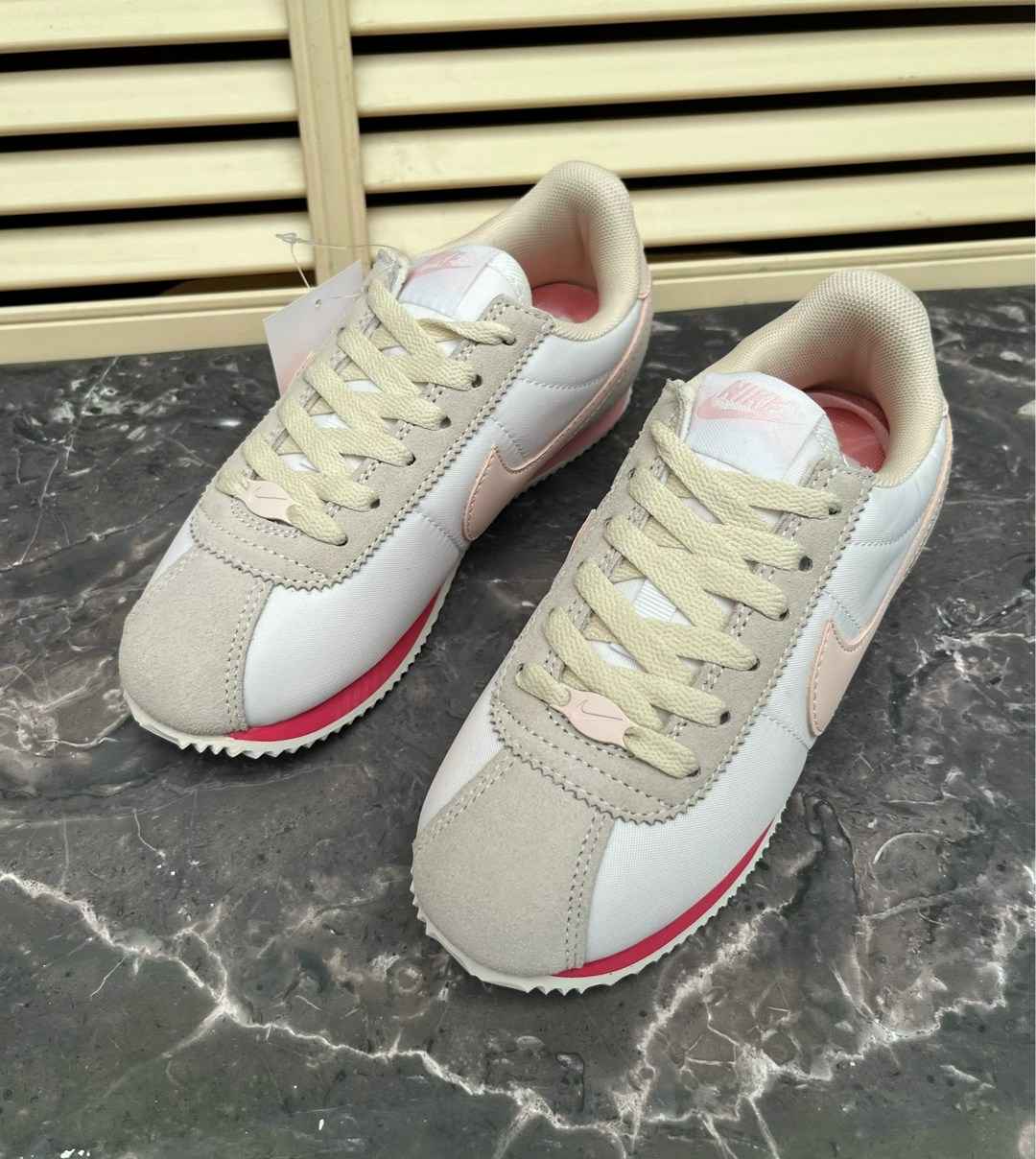 кроссовки nike classic cortez,nike wmns classic cortez leather,nike classic cortez,nike classic cortez leather,nike cortez wmns lady