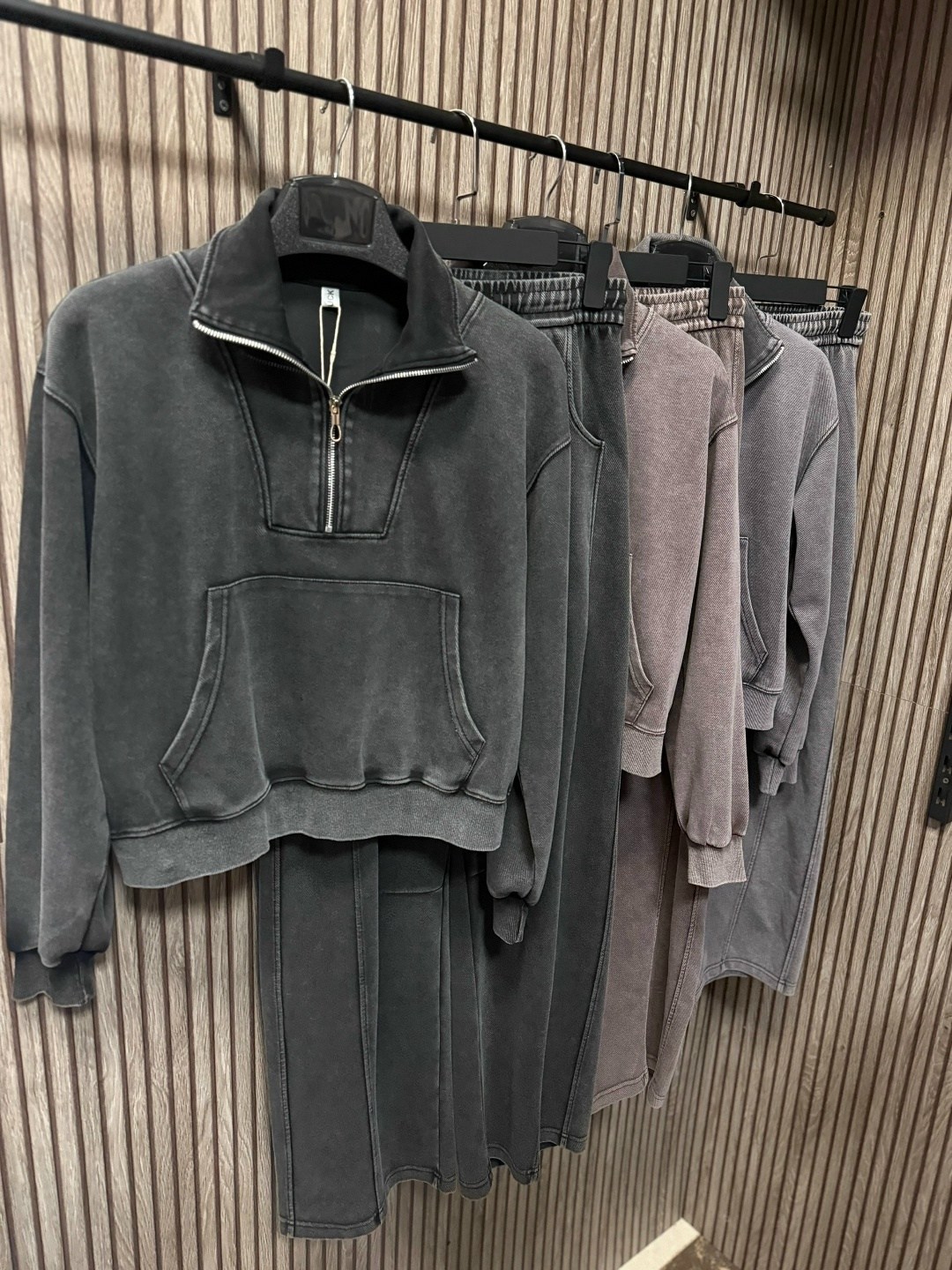 костюм спортивный,костюм на флисе,спортивный костюм женский,спортивный костюм женский на флисе,костюм спортивный велюровый