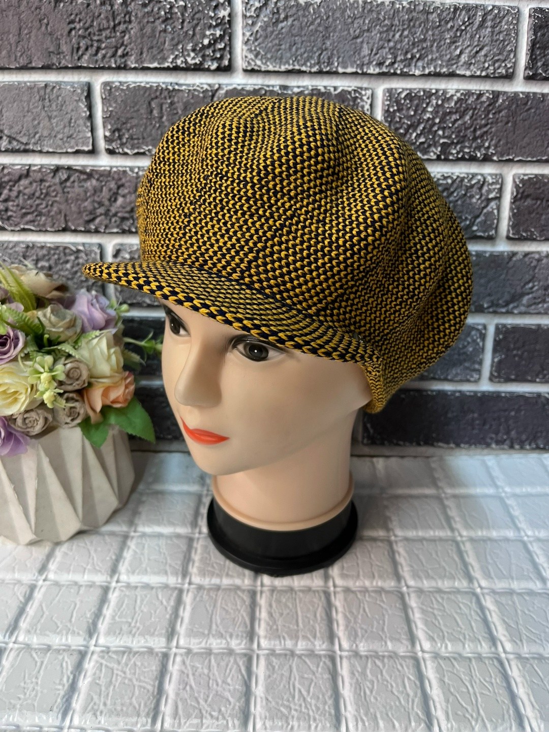 шапка для женщин,кепка женская,женская шапка,вязаная кепка,берет с козырьком