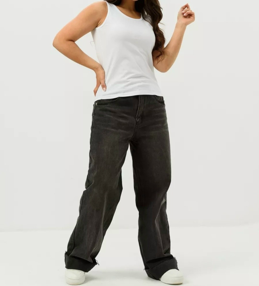 майка женская,брюки бриджи,джинсы широкие,джинсы широкие женские,женские джинсы