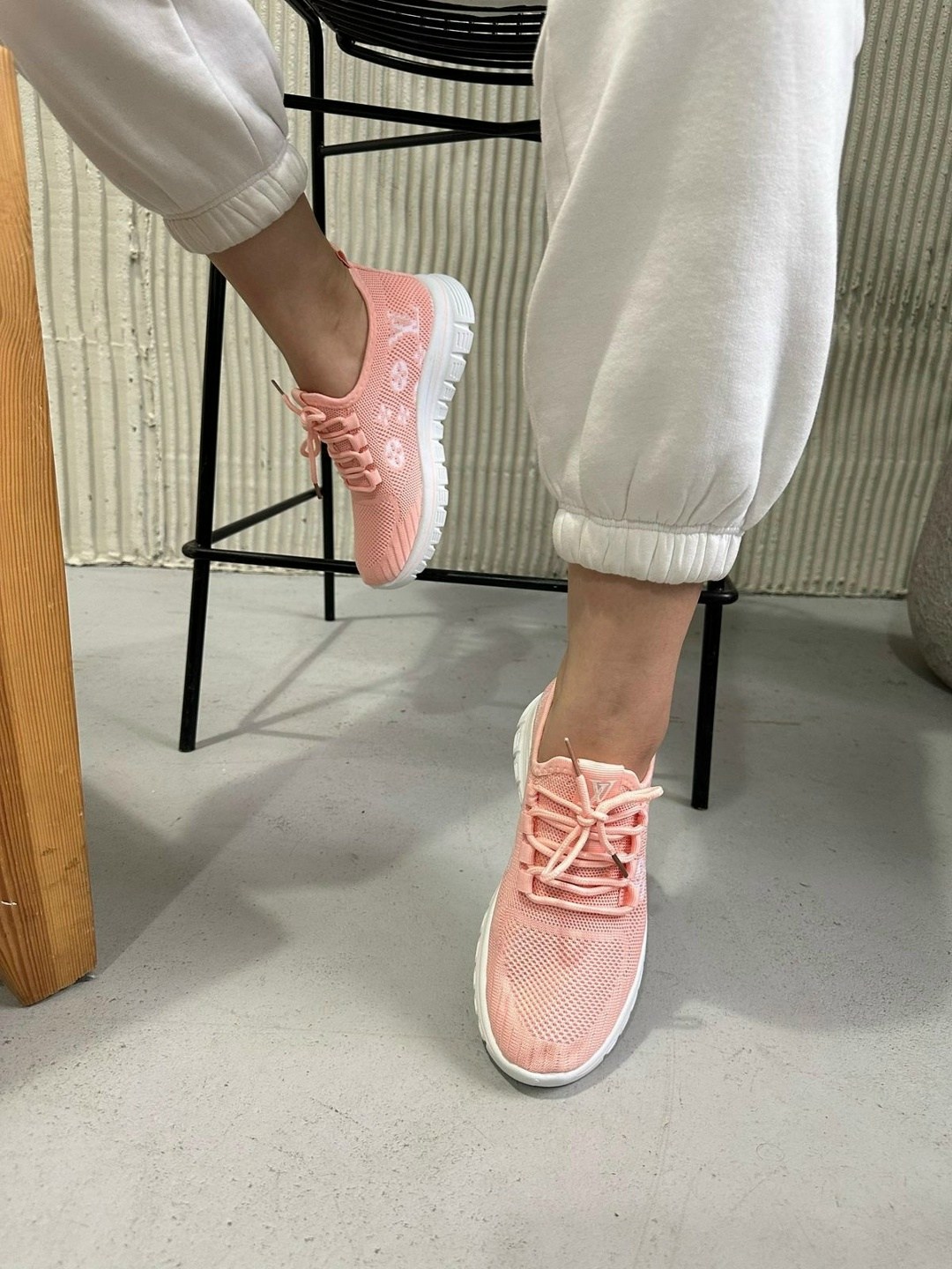 кроссовки женскиe,,розовые кроссовки,кроссовки для женщин, спортивная