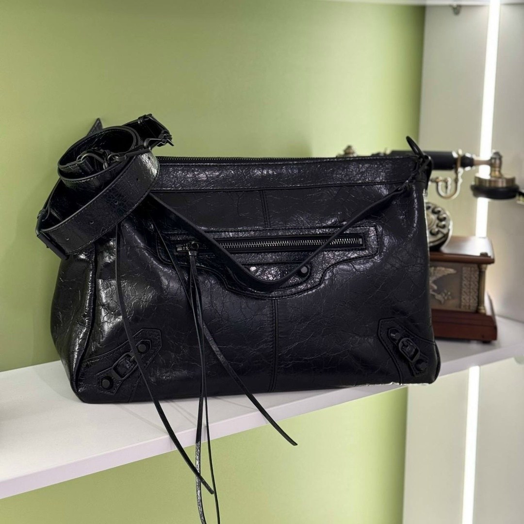 сумка баленсиага,сумка balenciaga,модная сумка,сумка,сумка женская хобо afina 739 из натуральной кожи лаковая черная