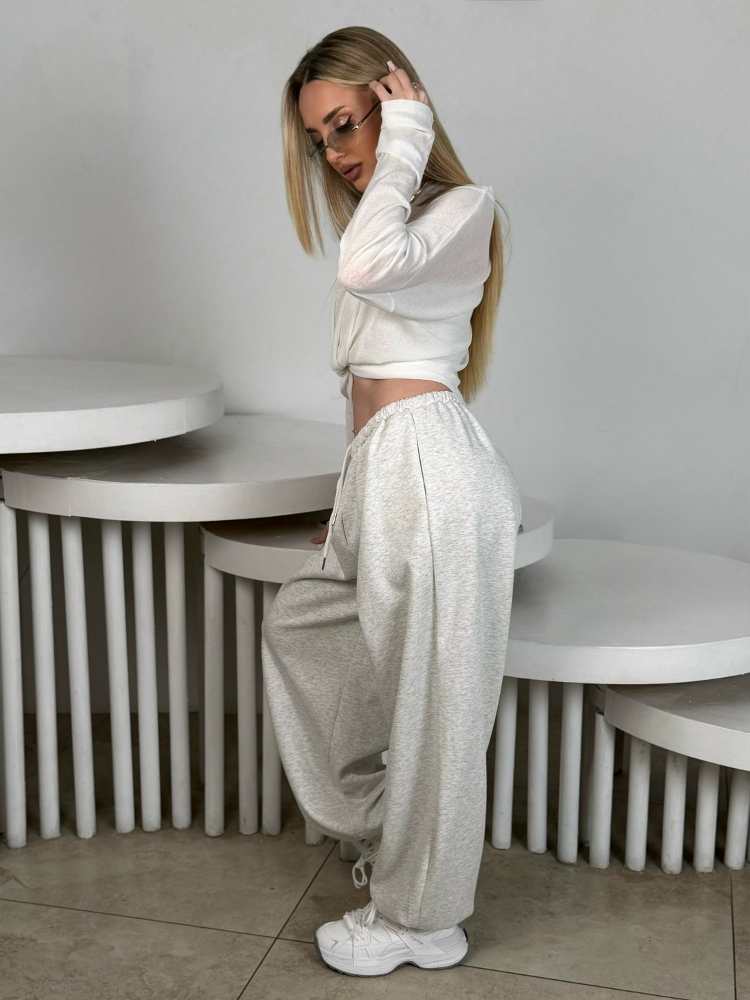 трикотажный костюм,брюки стильные,белые брюки,костюм женский,брюки палаццо