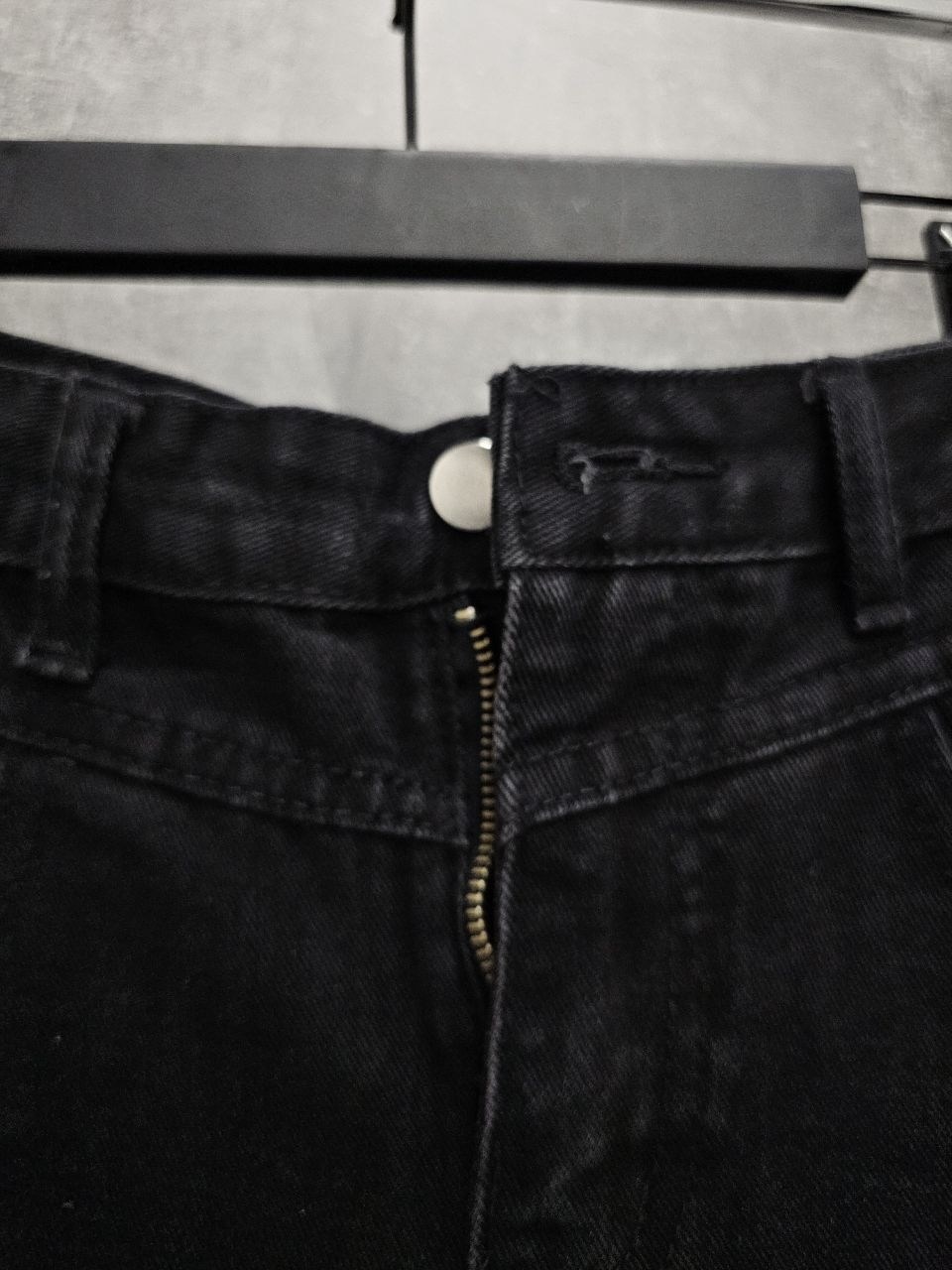 женские джинсы,узкие джинсы,широкие джинсы,джинсы черные,джинсы мужской