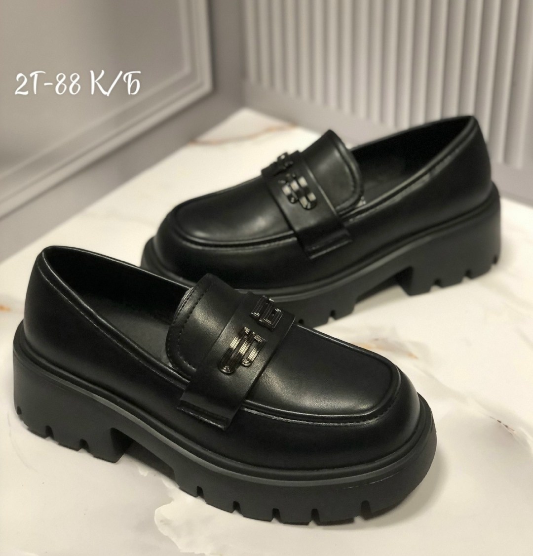 ,женские лоферы,модные лоферы, женская,лоферы