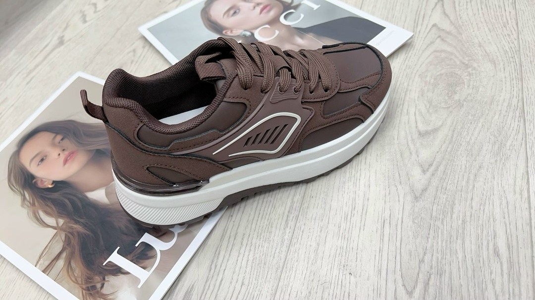 кроссовки женскиe,черные женские кроссовки,кроссовки черные,кроссовка,кроссовки