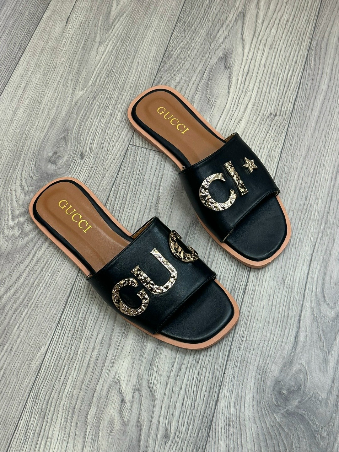 ,шлепанцы женские,шлепки женские,модные тапочки,босоножки gucci