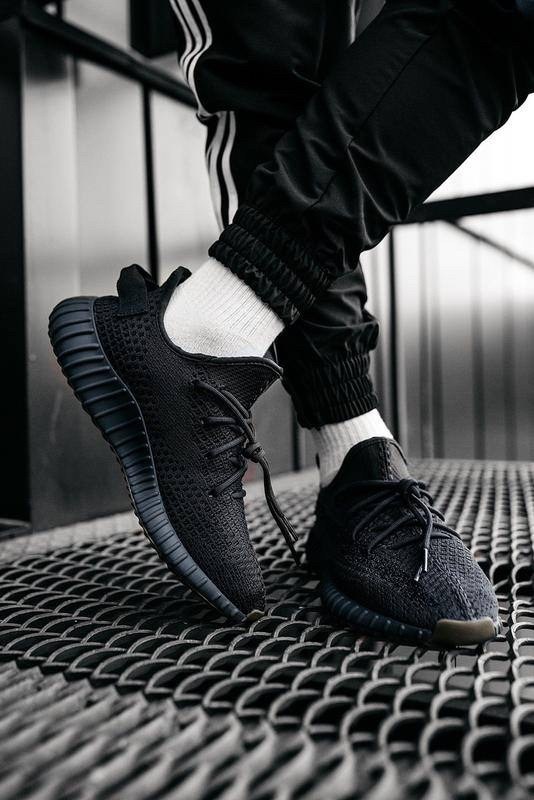 adidas yeezy boost 350 v 2,adidas yeezy boost,adidas yeezy 350 boost,adidas yeezy boost 350 v2 cinder,кроссовки adidas yeezy 350 boost