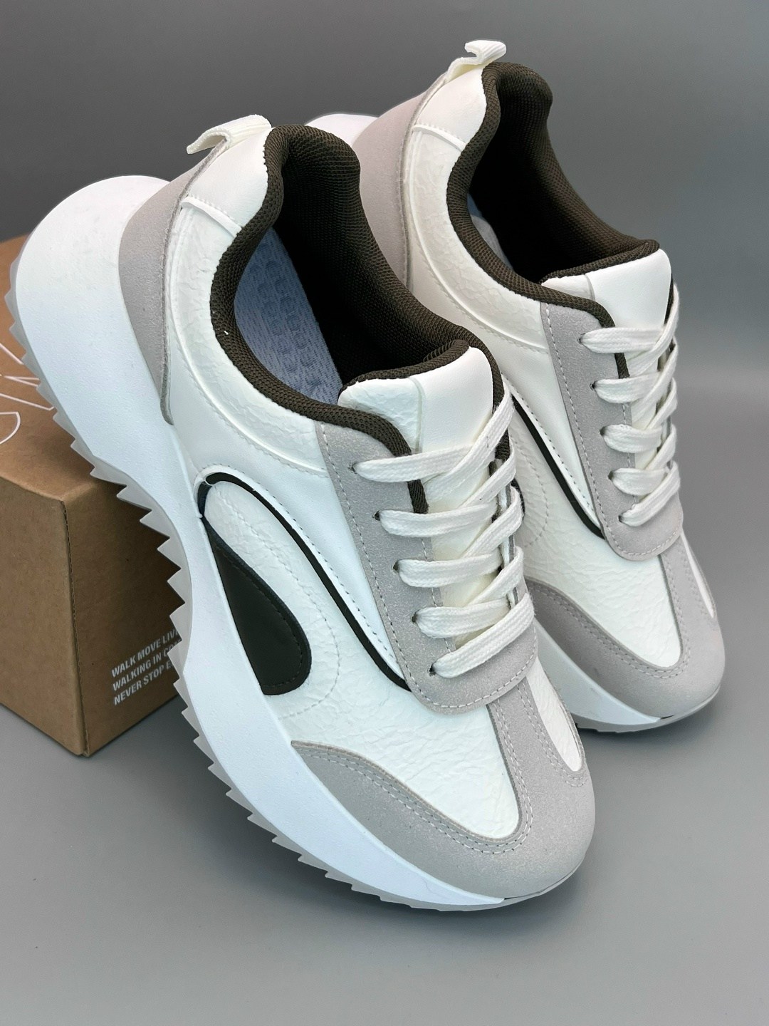 женские кроссовки,,кроссовка,повседневные кроссовки,кроссовки модные