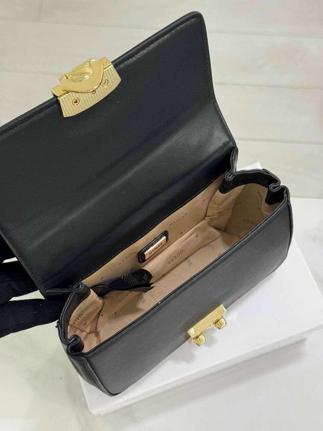 guess сумка на плечо,guess сумка кросс боди,сумка guess,сумка guess сумка guess,cумка женская guess