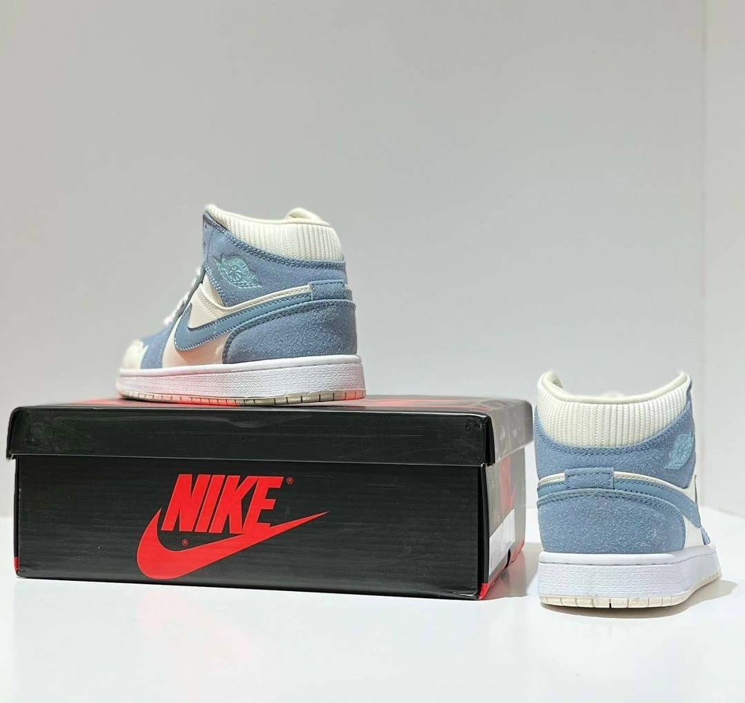 air jordan 1 mid se 'sail light blue',кроссовки nike air jordan 1,nike air jordan 1 mid se,nike air jordan 1 mid,air jordan 1 mid se
