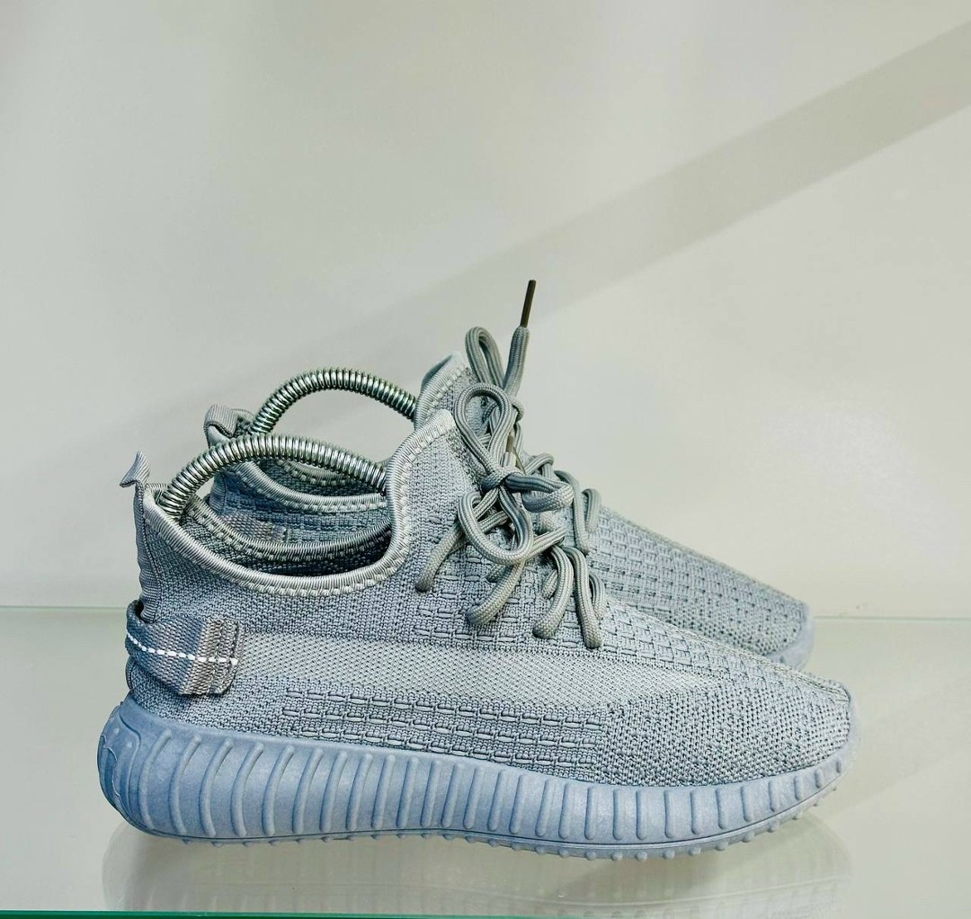 adidas yeezy boost 350 v 2,adidas yeezy boost 350,кроссовки adidas yeezy boost 350,adidas yeezy boost 350 black,кроссовки adidas yeezy boost