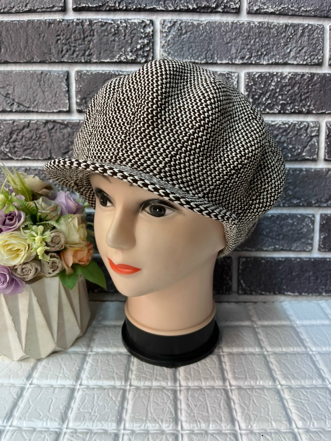 шапка для женщин,кепка женская,женская шапка,вязаная кепка,берет с козырьком