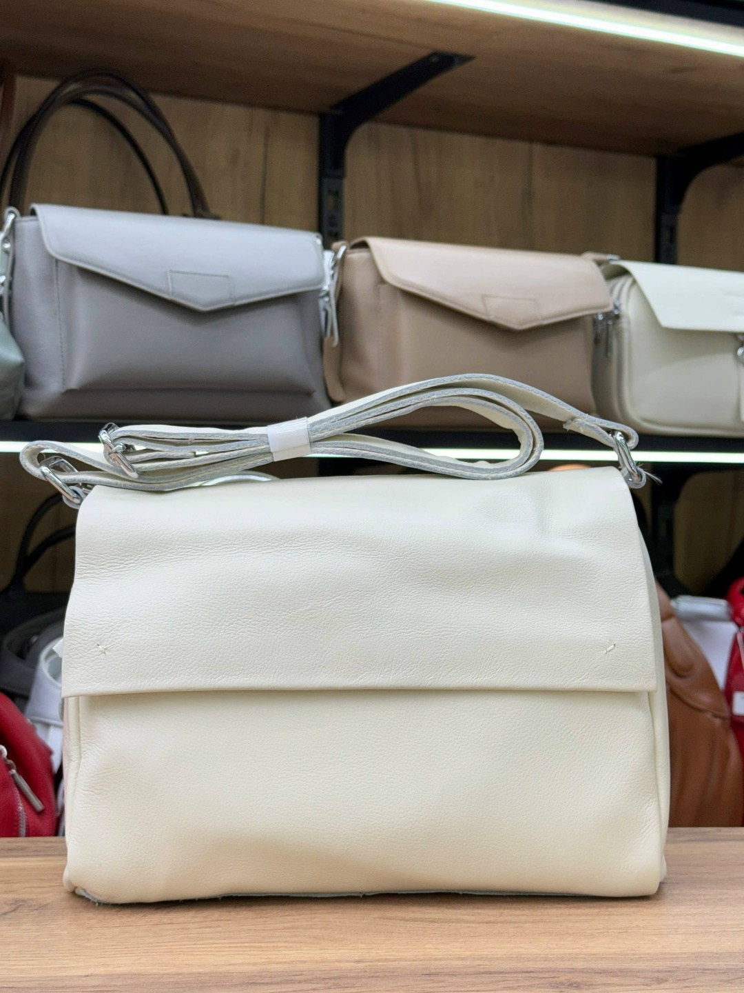 женская сумка,сумка,сумки кросс боди,сумка голубая,кожаная сумка