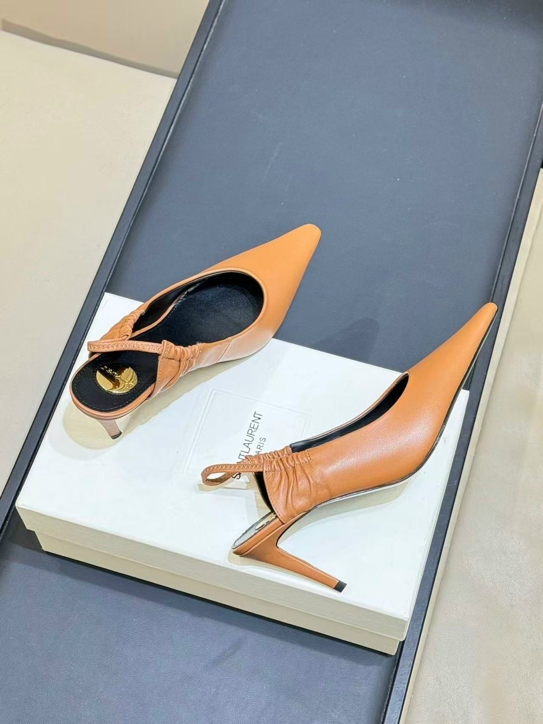 женские туфли лодочки,туфли saint laurent,туфли yves saint laurent,женские туфли,