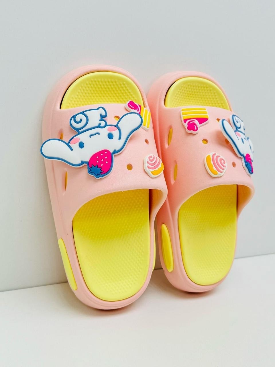 ,детские шлепанцы,тапочки для девочек,тапочки sanrio,детские тапочки