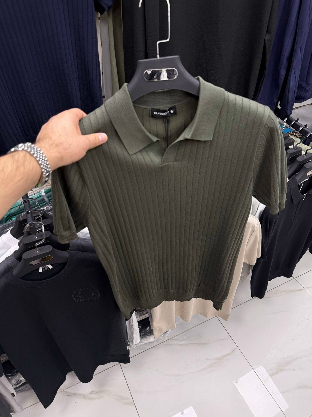 мужская трикотажная футболка с круглым вырезом коротким рукавом,трикотажная футболка,белая мужская футболка,мужская летняя футболка,футболке