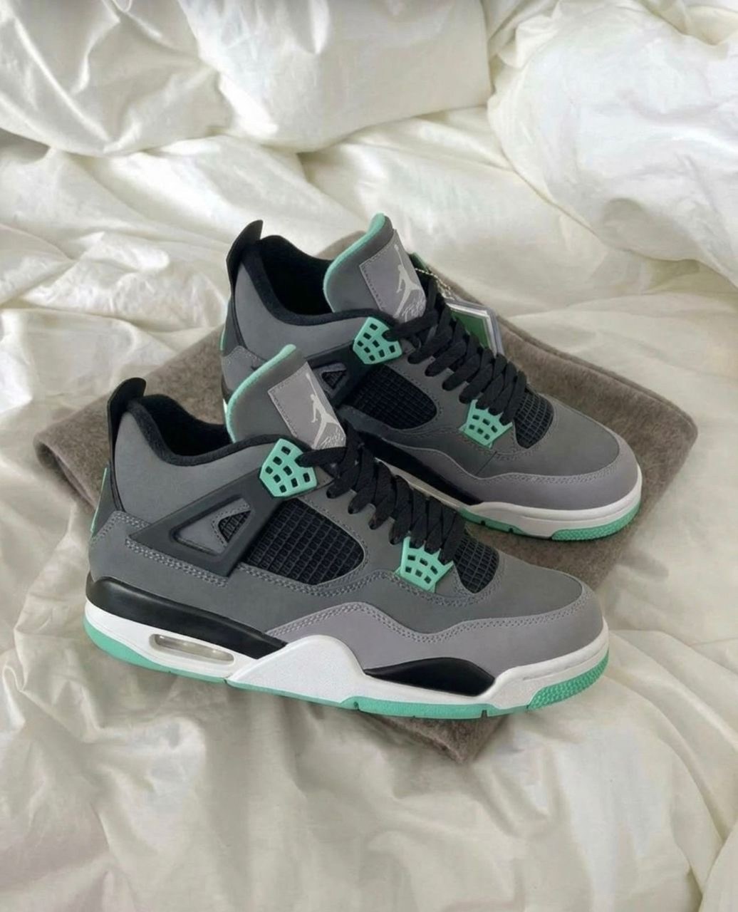 кроссовки nike air jordan 4 retro,nike air jordan 4 кроссовки,кроссовки,jordan 4 retro green glow,nike air jordan 4 retro