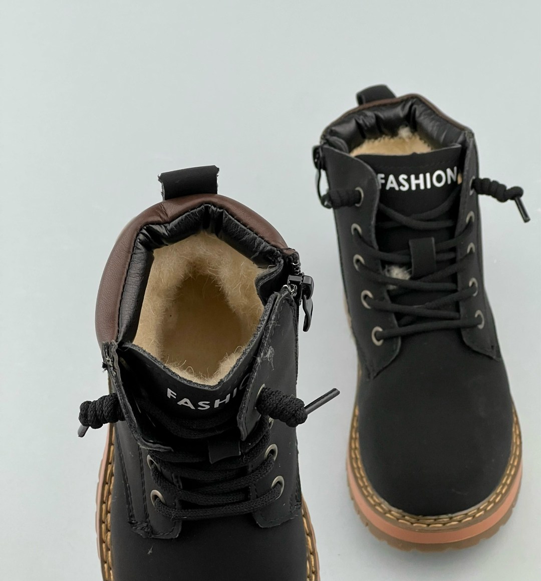 ,ботинки зимние на рыжей подошве тимберленды с мехом,ботинки детские,ботинка,модные ботинки