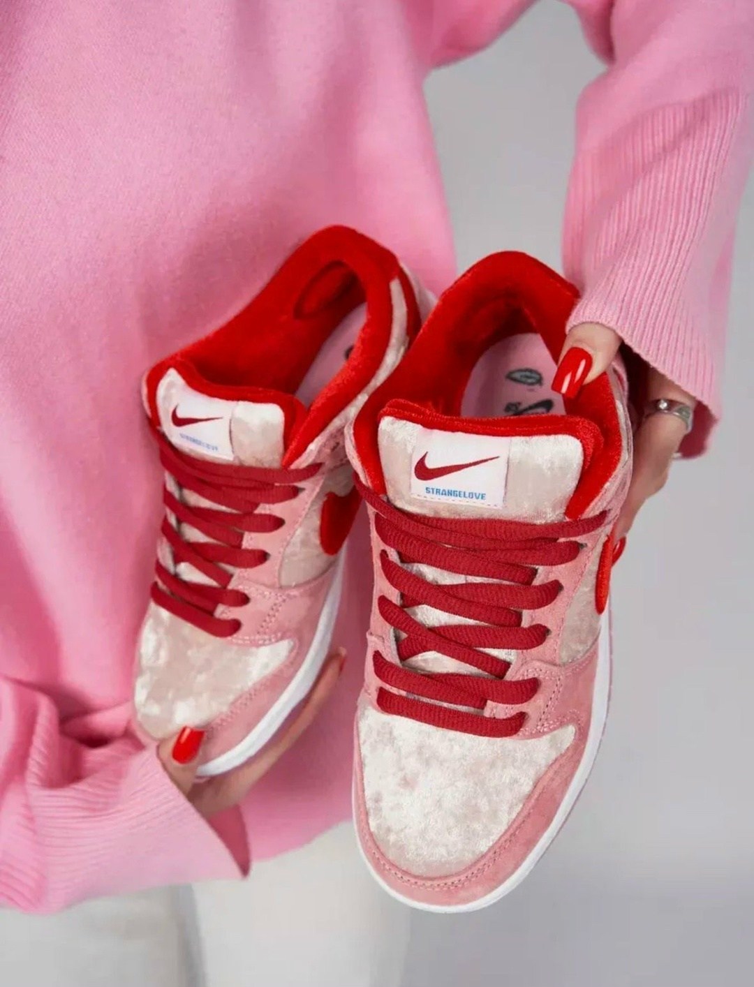 кроссовки nike sb dunk low strangelove,nike sb dunk low strangelove,кроссовки nike sb dunk low,кроссовки nike sb dunk low x strangelove,кроссовки