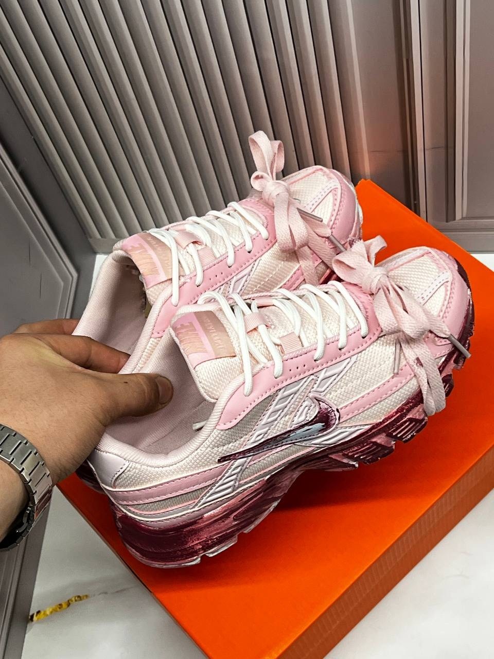 женские кроссовки nike initiator "pink",кроссовки для женщин nike initiator pink,кроссовки nike initiator pink,кроссовки для бега initiator унисекс с низким верхом розового цвета nike,кроссовки nike ж