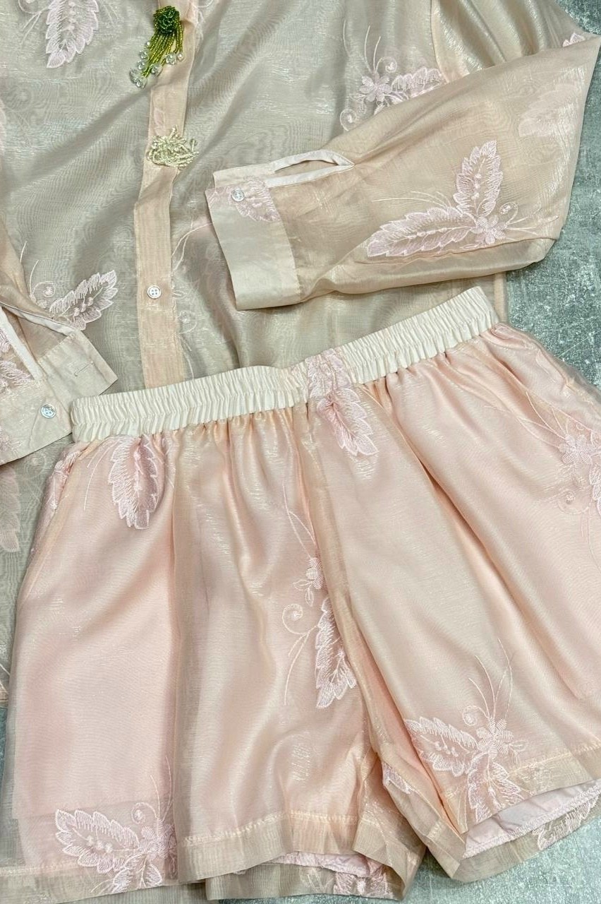 женская мода,,тренды макияжа,рубашки для женщин,актрисы китая