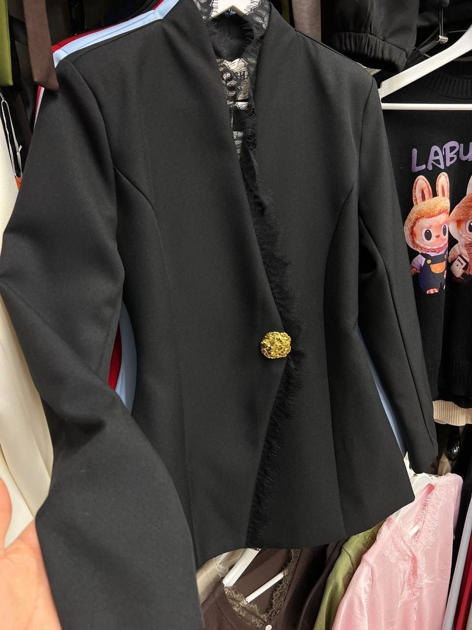 женские жакеты,приталенный жакет,жакет,женский пиджак,пиджак с кружевом