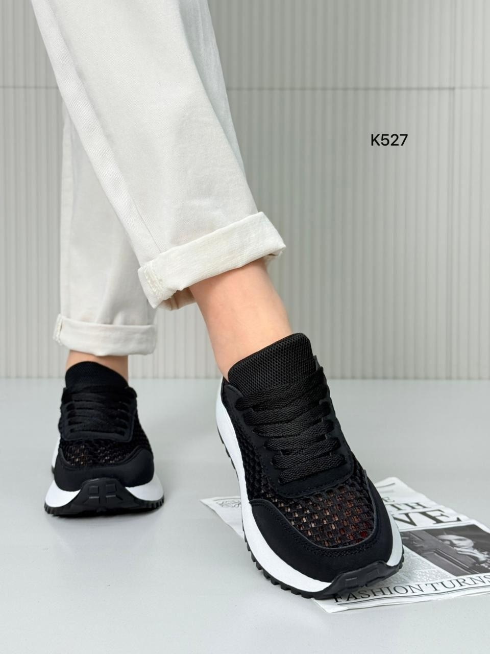 ,женские кроссовки, спортивная,повседневные кроссовки,кроссовки модные