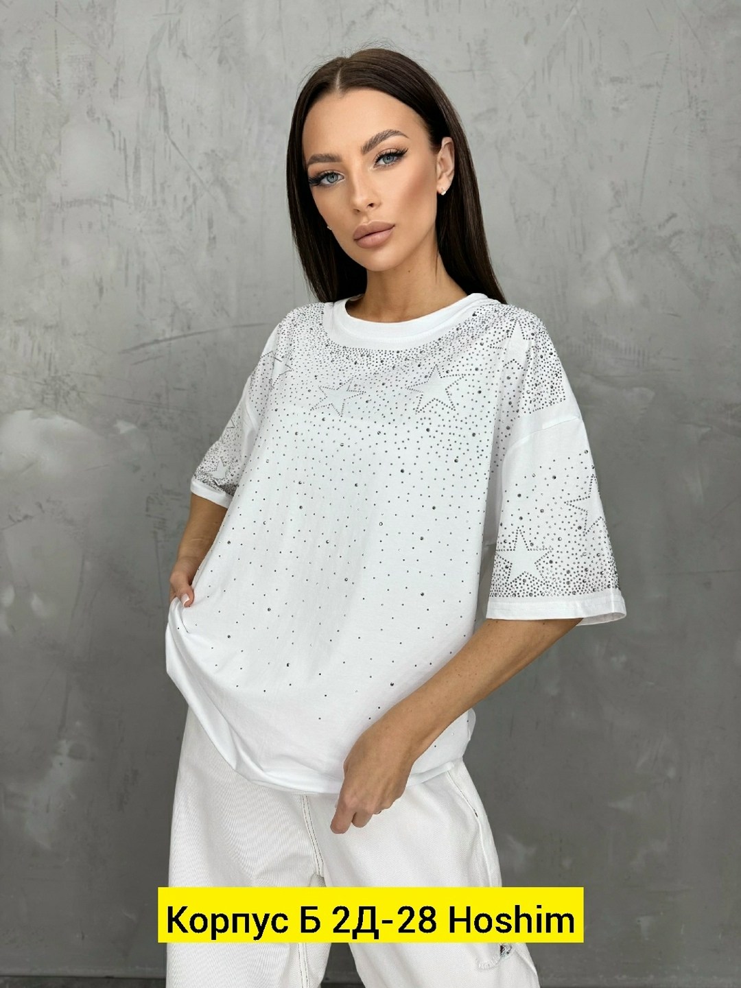 футболки женская,футболки женские модные,футболка оверсайз со стразам,,футболка со стразами