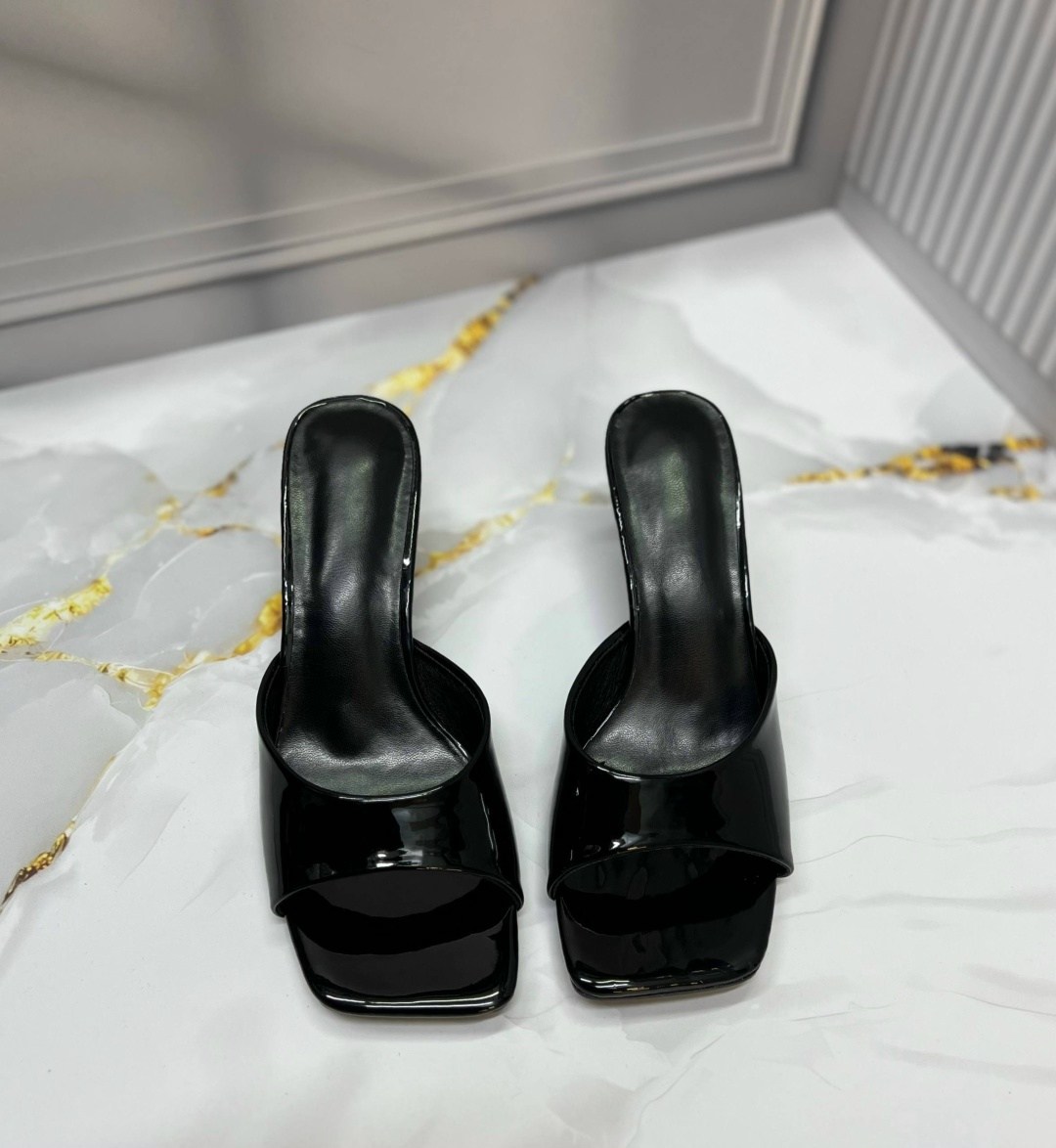 ,шлепки на каблуке,мюли на каблуке,замшевые мюли,женские босоножки