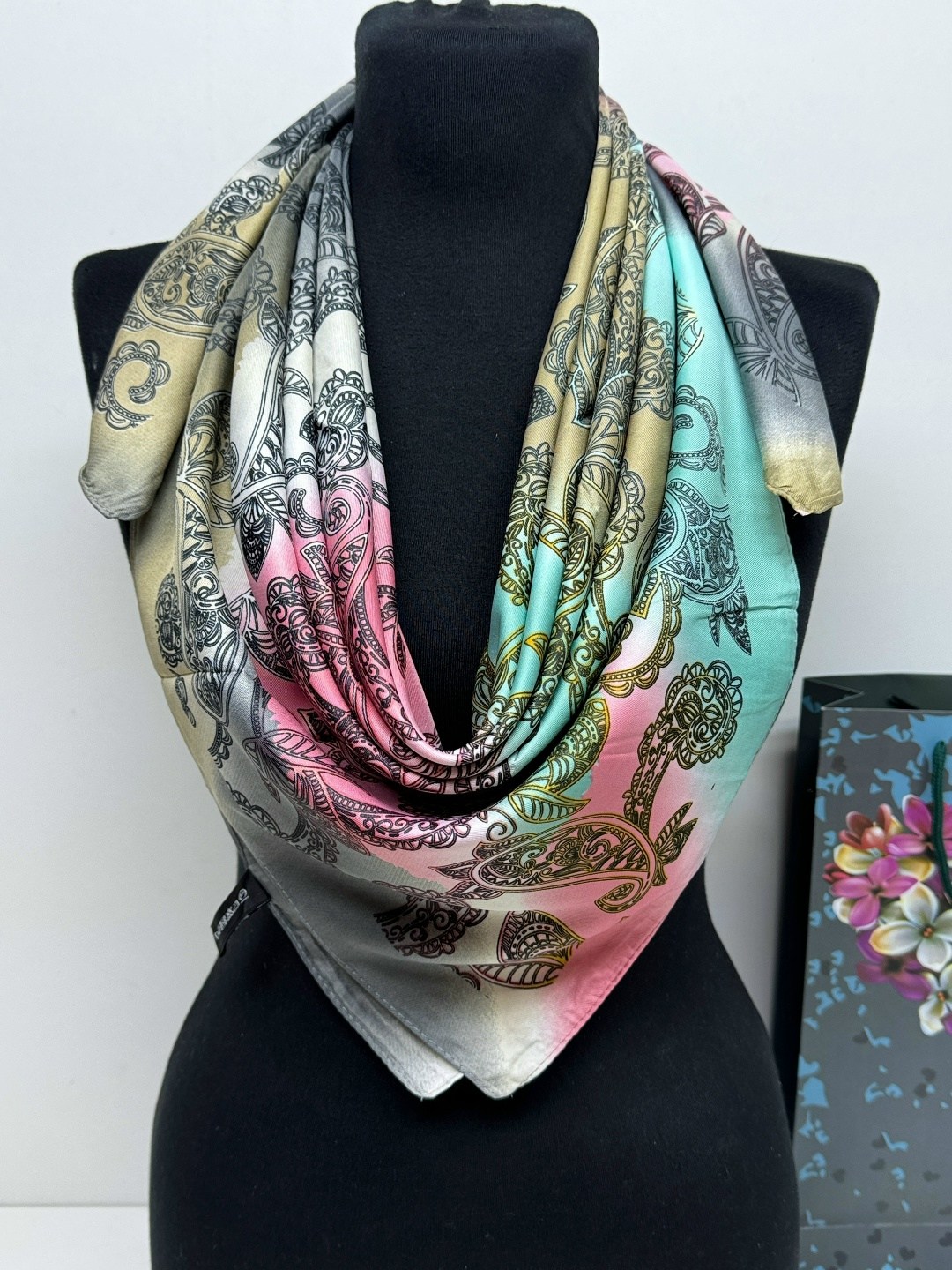 шарф платок шелковый,платки шелковый на голову и шею,платок женский косынка,шелковые платки,платки шарф