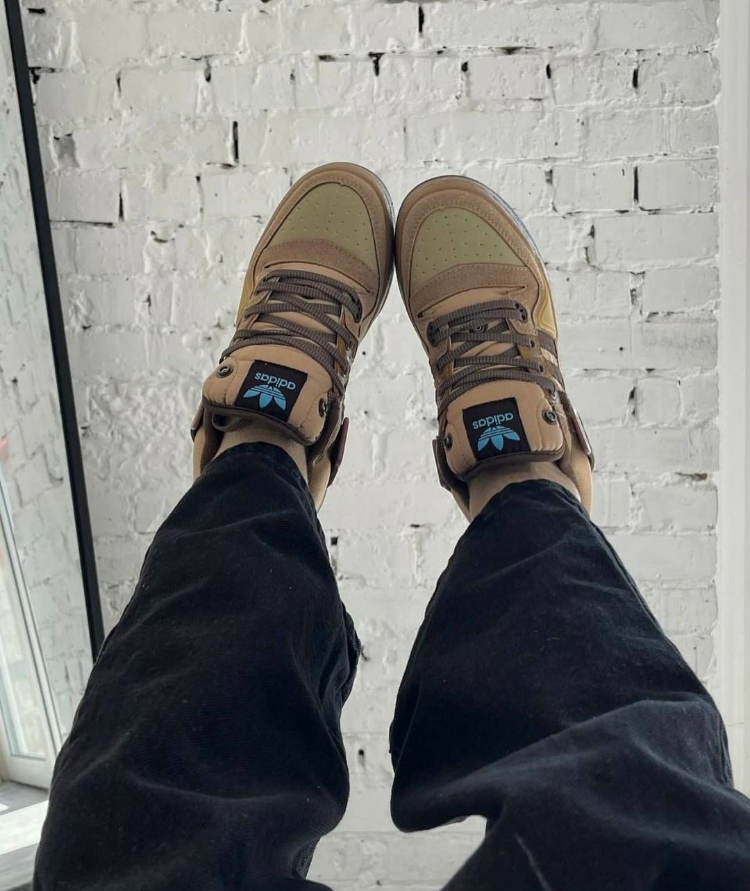 кроссовки adidas,кроссовки bad bunny x adidas forum buckle low,кроссовки адидас forum low bad bunny,кроссовки adidas bad bunny,кроссовки адидас