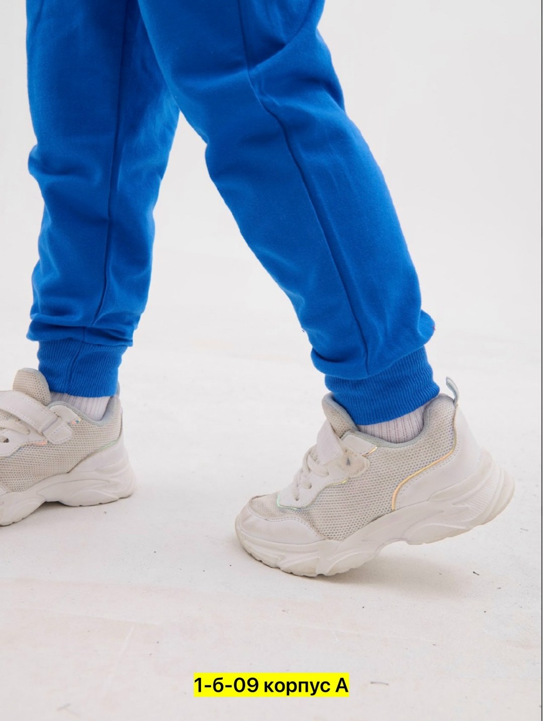 костюм спортивный для мальчика,детские костюмы,детский костюм,костюм оранжевый,костюмчик детский