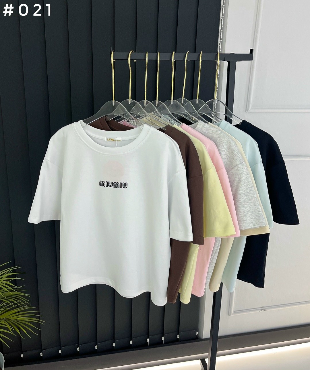 женская футболка,футболки женские модные,футболка укороченная женская,футболка,футболки для девочек