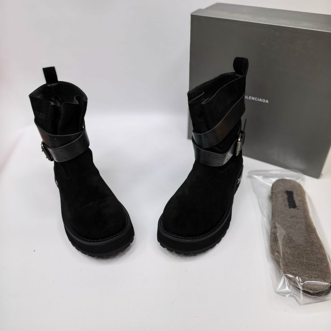 ботинки balenciaga,ботинки баленсиага,большие ботинки баленсиага,balenciaga женские кожаные ботинки чёрного цвета,balenciaga женские кожаные ботинки balenciaga чёрного цвета