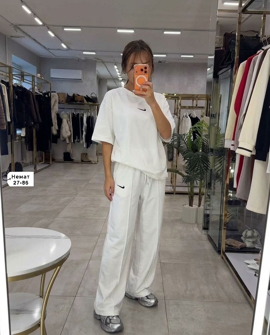 спортивный костюм женский,женский костюм,спортивный костюм,белые костюмы